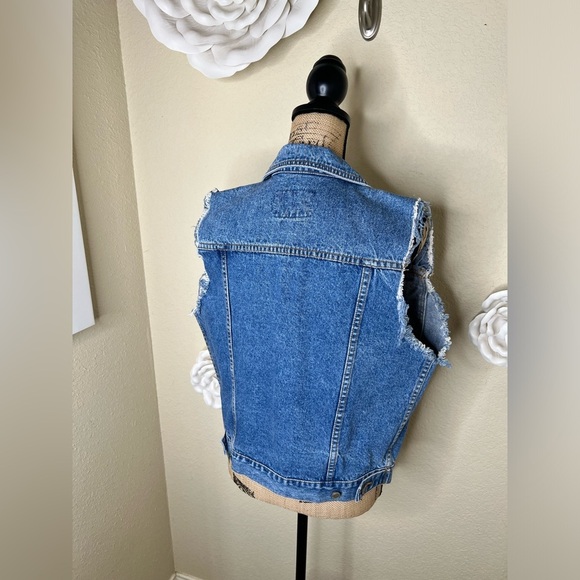 Vintage Gitano Medium Blue Wash Denim Frayed Sleeves Trucker Vest Sz Small - Picture 13 of 14